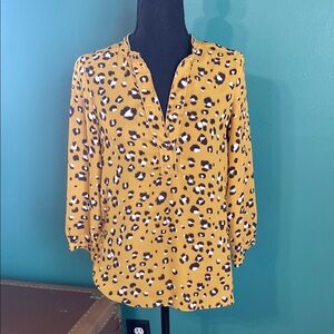 Zara Yellow Blouse with Mandarin Collar and Relaxed Fit